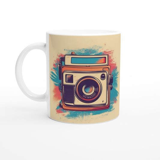 Hvidt 330 ml keramikkrus med illustreret vintage instantkamera til fotograf