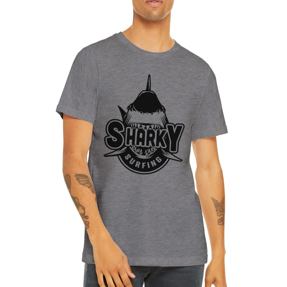 Sjove T-shirts - Shark Surfing artwork Premium Unisex T-shirt