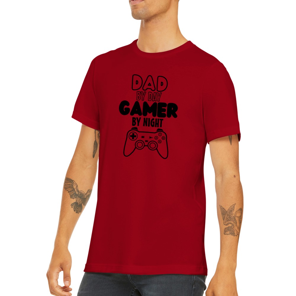 Quote T-shirt - Far Quotes - Dad By Day Gamer By Night Premium Unisex T-shirt