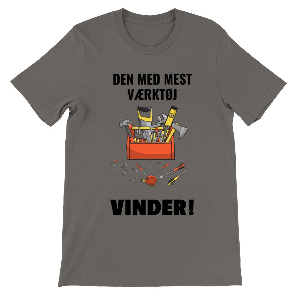 Zitat T-Shirt - Handwerker - Derjenige mit den meisten gewonnenen Werkzeugen - Premium Unisex T-Shirt 